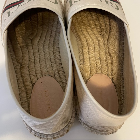 GUCCI LOGO CANVAS ESPADRILLE - Picture 8 of 11